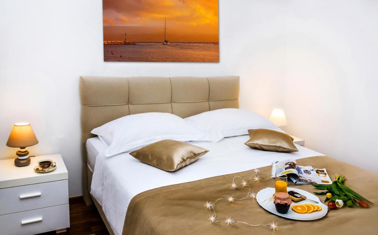 Adria Croatica Apartman Lokva Rogoznica Kültér fotó